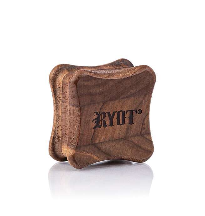 RYOT 1905 Wood Fly Grinder