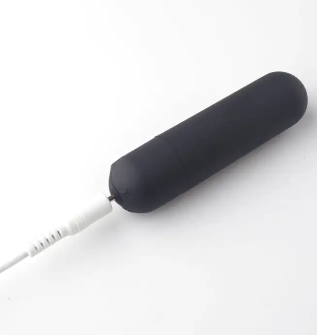 CODY USB Rechargeable Silicone 10-Function Vibrating Anal Plug - Image 4