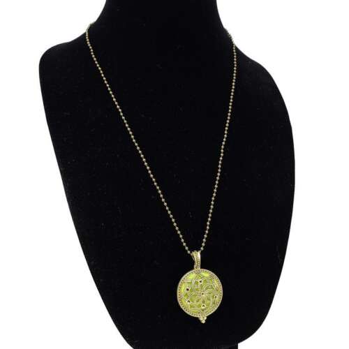 The Dual-Purpose Aromatherapy Diffuser Necklace with Mandala Locket Design Pendant