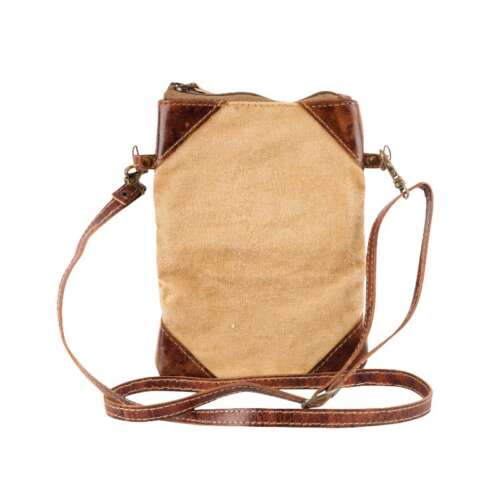 SMALL PLAIN PASSPORT BAG