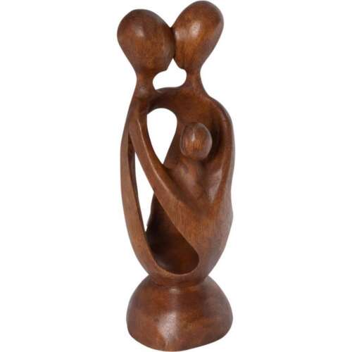 WOODEN EMBRACING FAMILY